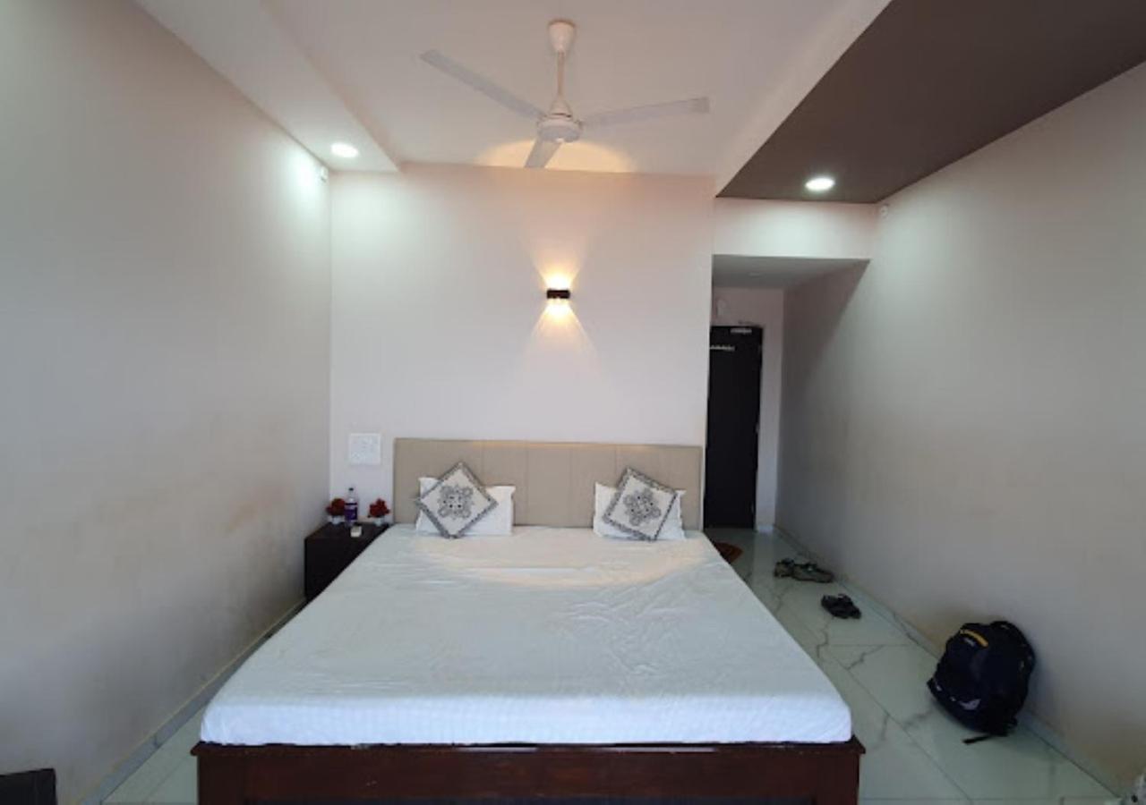 Sea King Beach Resort Ganpatipule Exterior photo